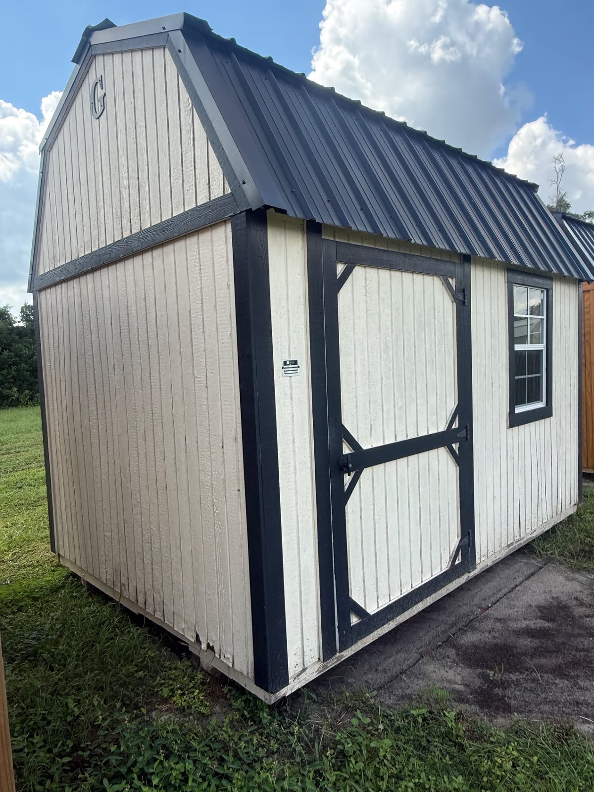 8x12 Side Lofted Barn at Willis Buildings