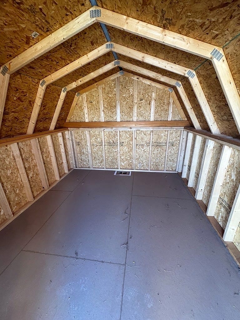 10x12 Barn at G&L Carports & Portable Buildings