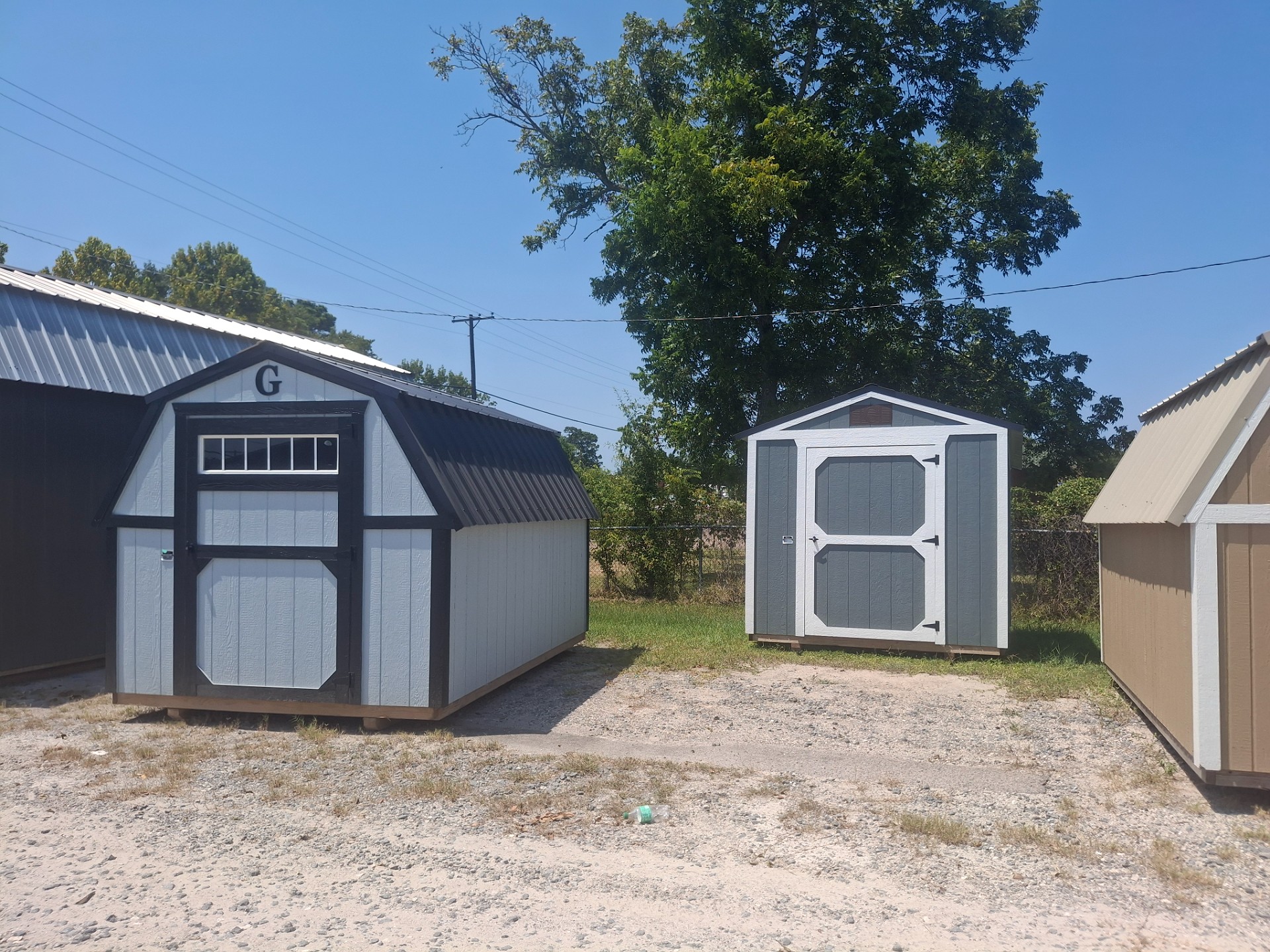8x12 Barn at Kirbyville Lot - Essex Bros