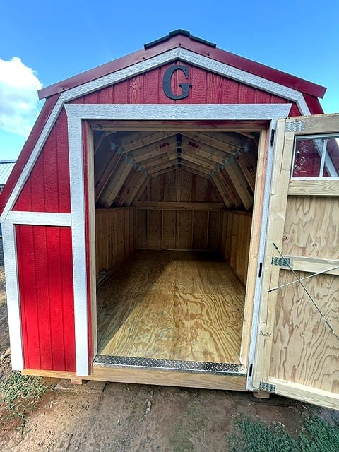 8x12 Barn at Graceland Portable Buildings of the Carolinas / Dixie Motors, LLC