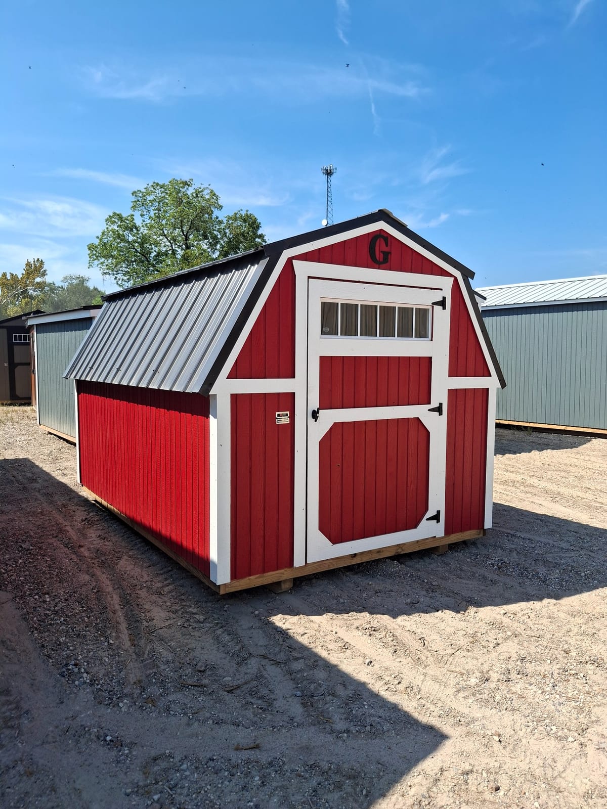 8x12 Barn at Kirbyville Lot - Essex Bros