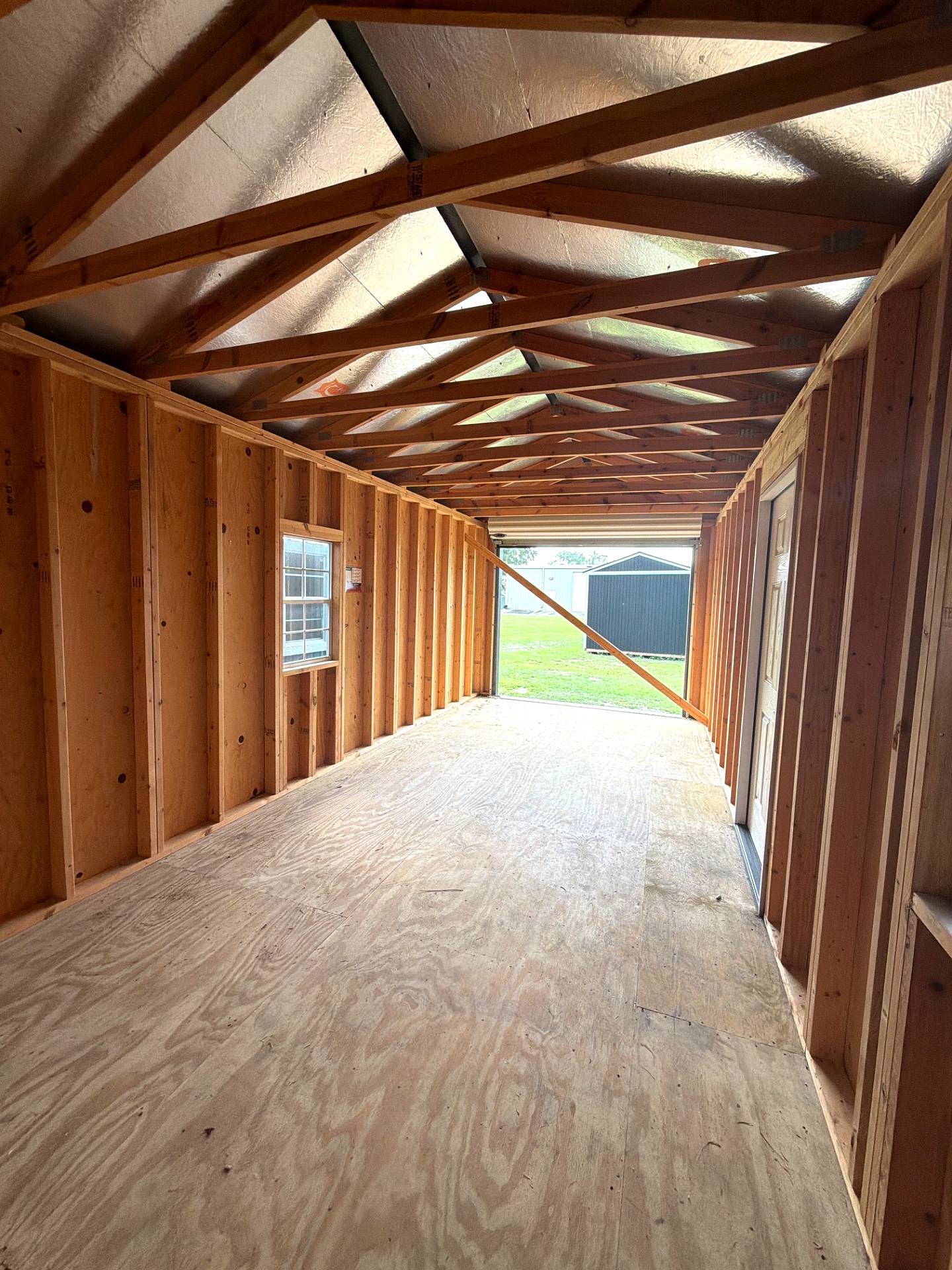 10x24 Garage at Willis Buildings