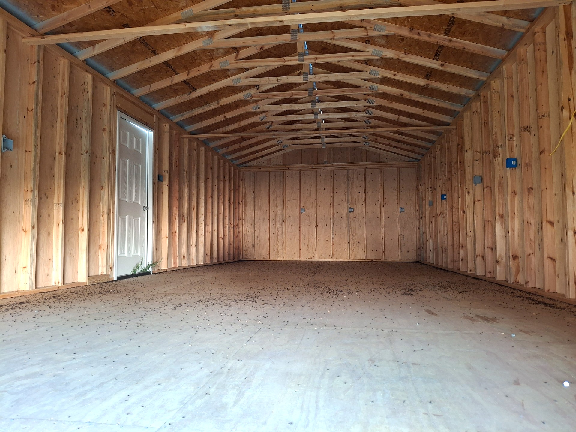 16x36 Garage at Kirbyville Lot - Essex Bros