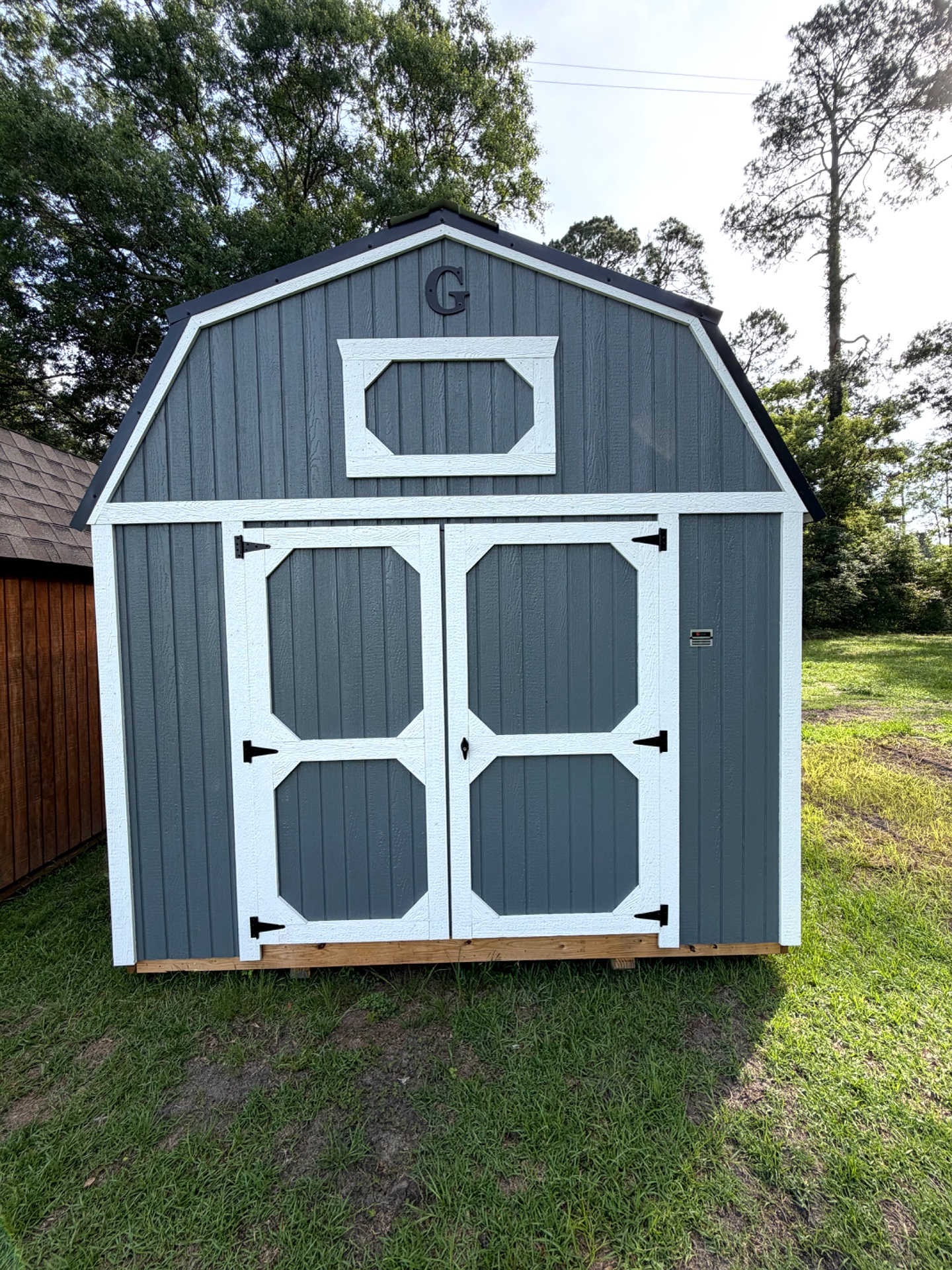 10x12 Lofted Barn at Willis Buildings
