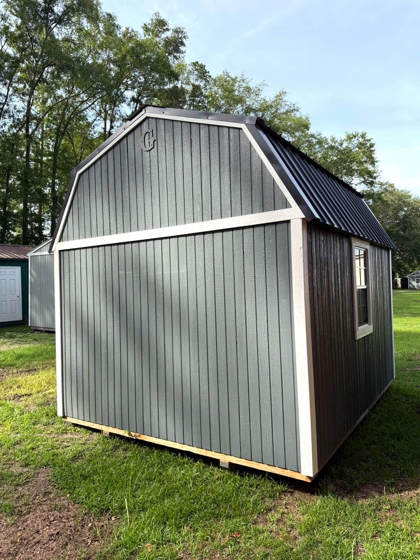 10x12 Lofted Barn at Willis Buildings