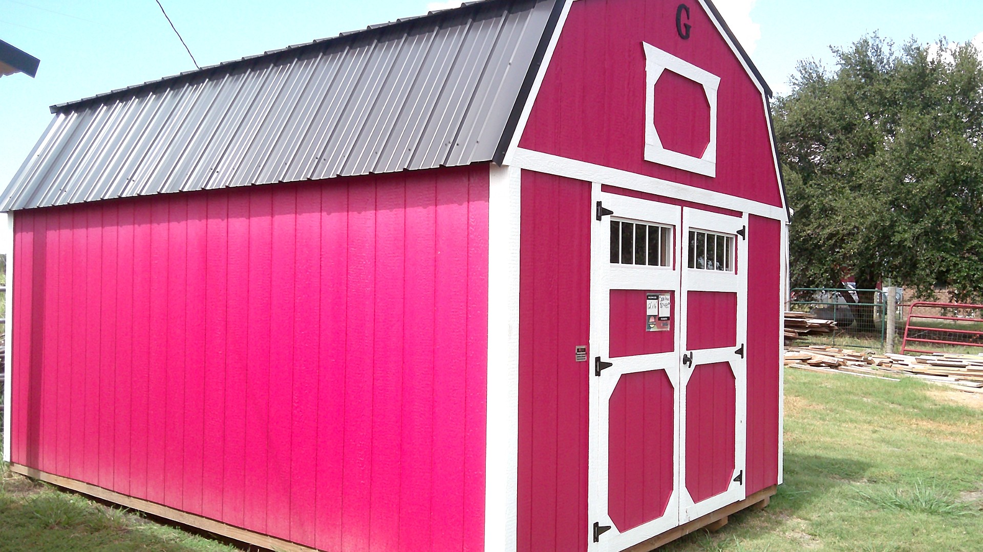 12x16 Lofted Barn at Hill  Top Sales