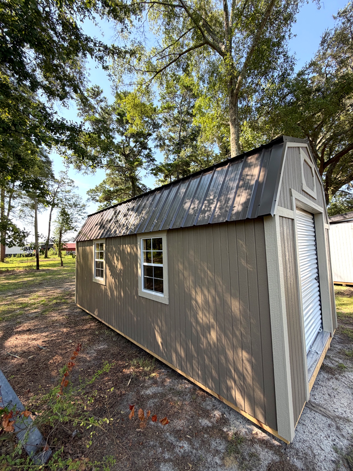 10x20 Lofted Barn Garage at Willis Buildings
