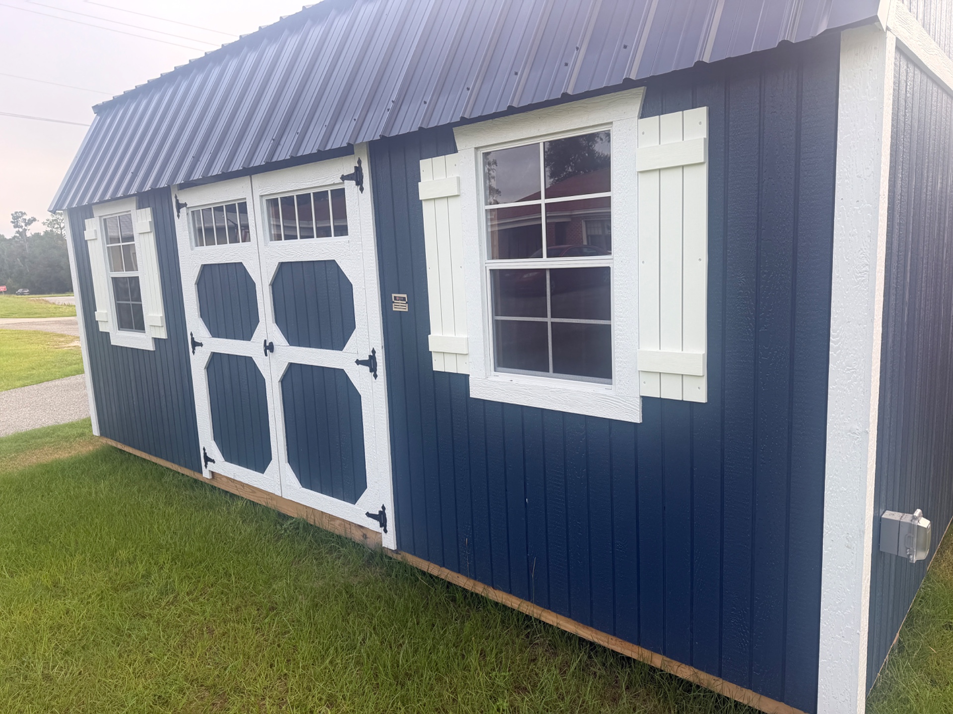 10x20 Side Lofted Barn at Moultrie Lot- Willis Buildings