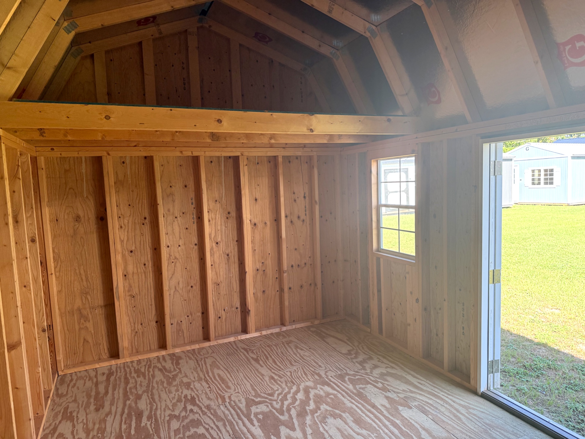 10x16 Side Lofted Barn at Willis Buildings