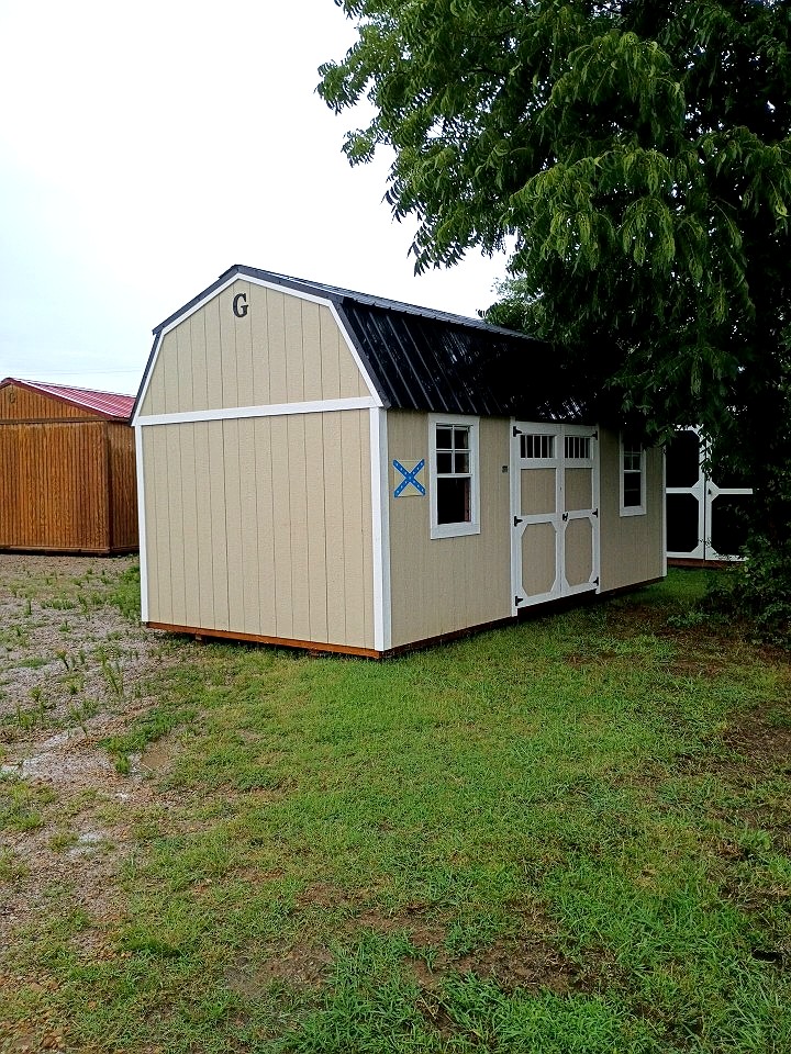 10x20 Side Lofted Barn at Jimmy's Portable Buildings of Savannah, TN