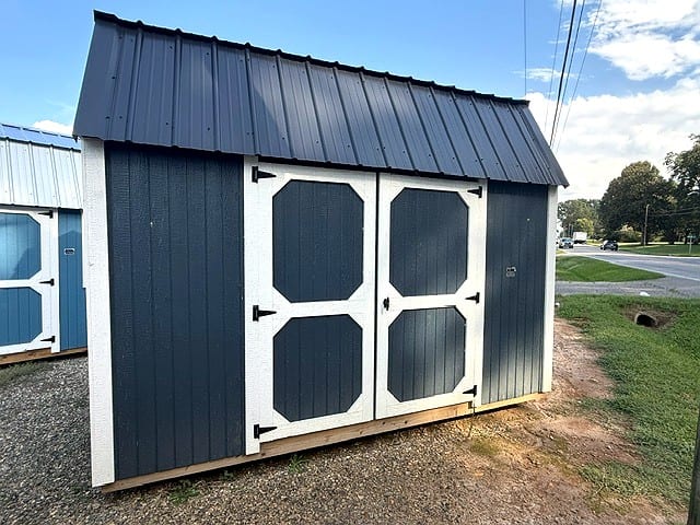 8x12 Side Lofted Barn at Graceland Portable Buildings of the Carolinas / Dixie Motors, LLC