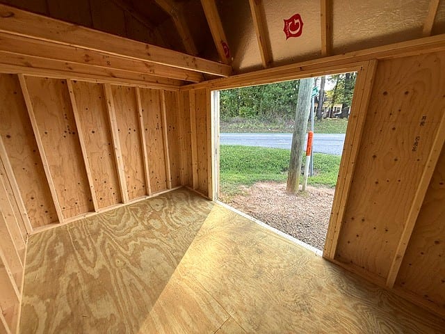 8x12 Side Lofted Barn at Graceland Portable Buildings of the Carolinas / Dixie Motors, LLC
