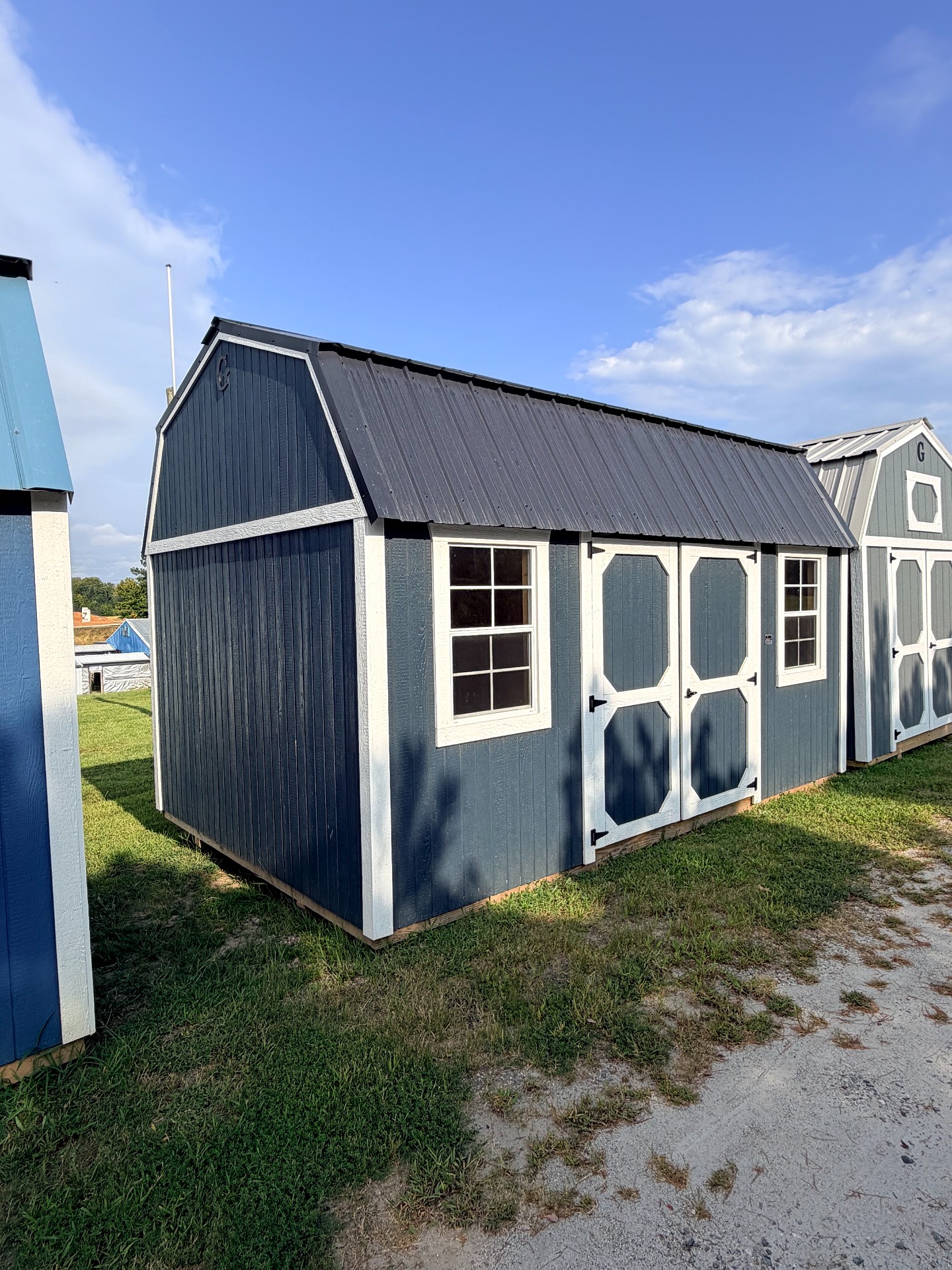 10x16 Side Lofted Barn at Graceland of Cumming