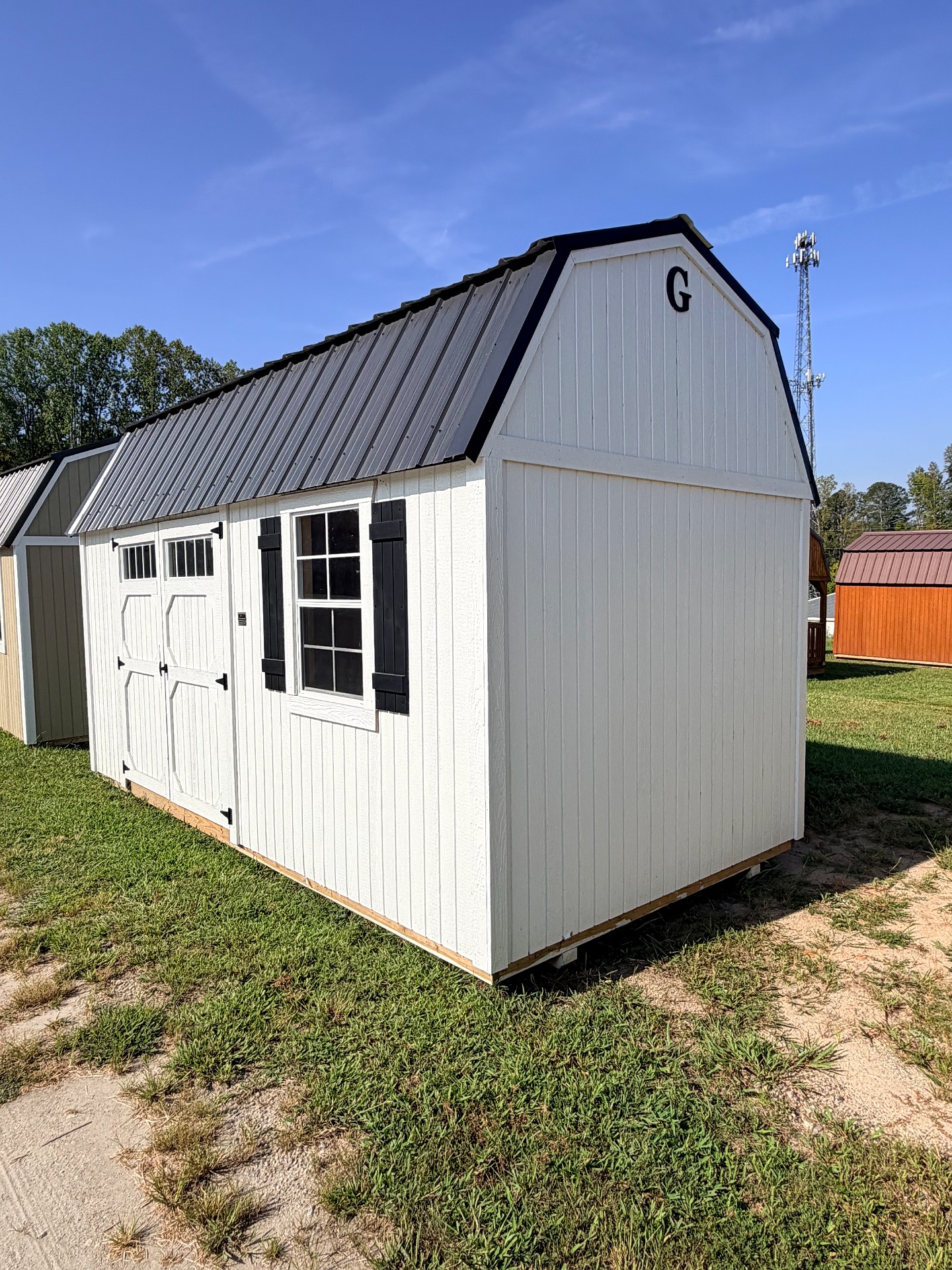 8x16 Side Lofted Barn at Graceland of Cumming