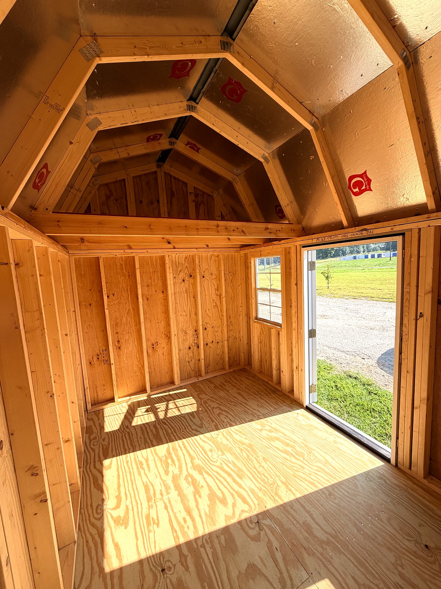 8x12 Side Lofted Barn at Graceland of Cumming