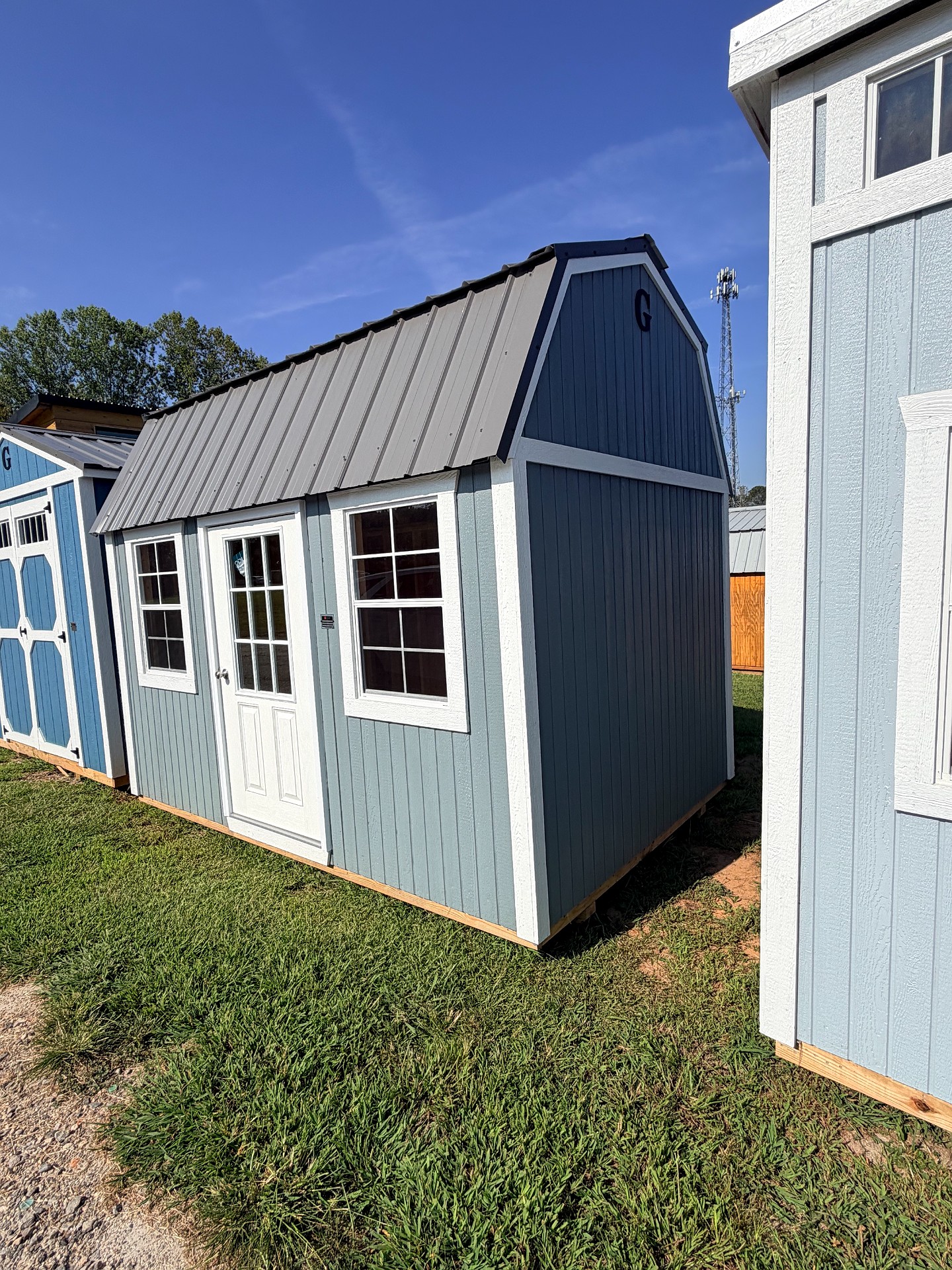 8x12 Side Lofted Barn at Graceland of Cumming