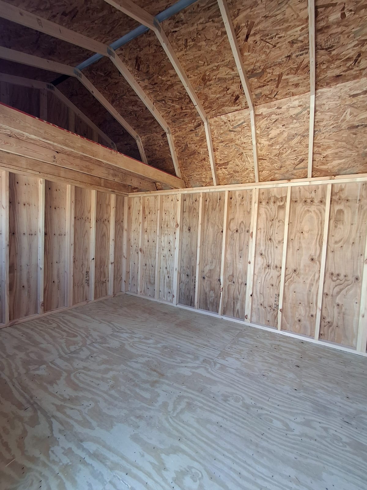 10x16 Side Lofted Barn at Kirbyville Lot - Essex Bros