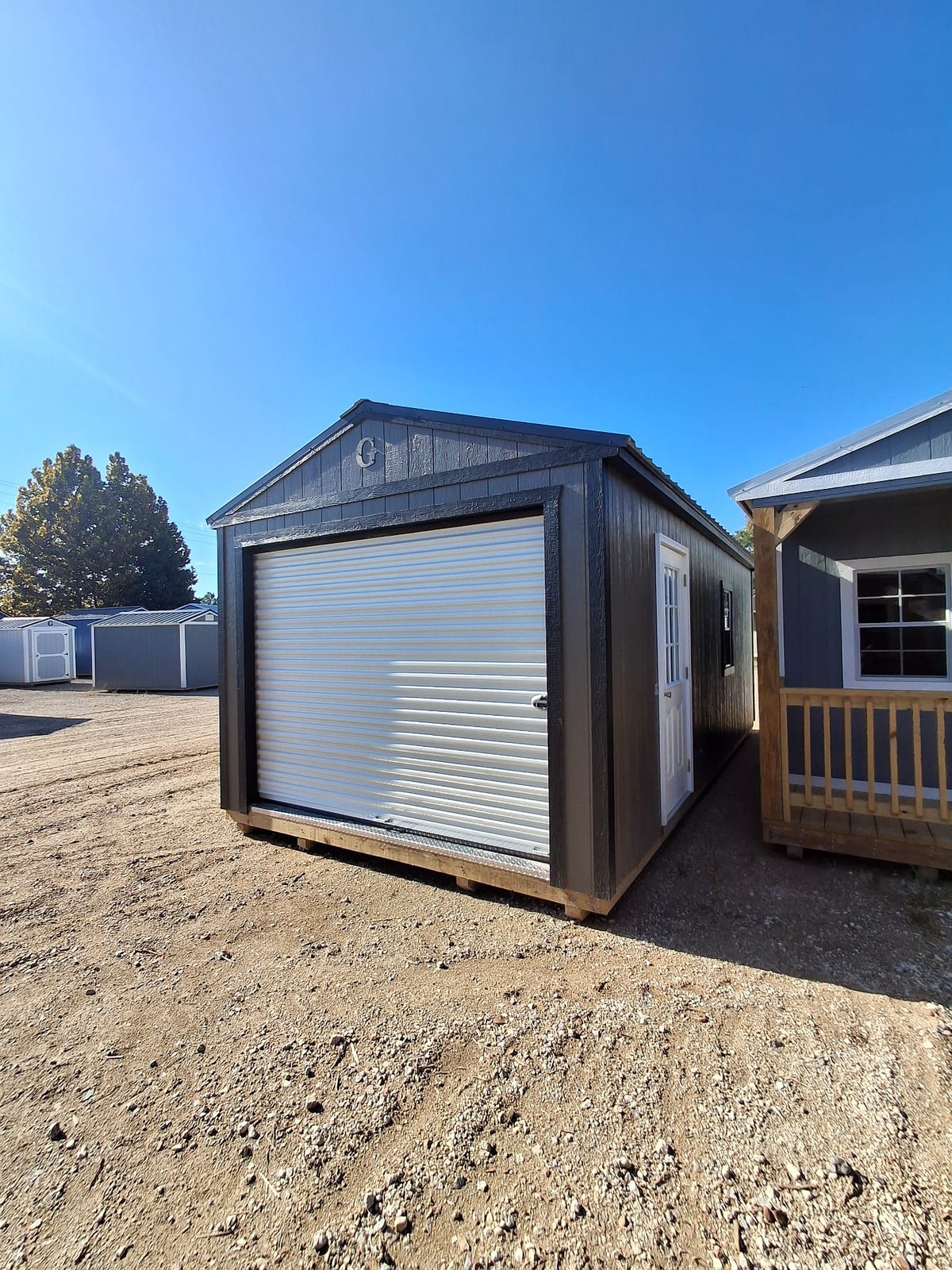 12x24 Garage at Kirbyville Lot - Essex Bros