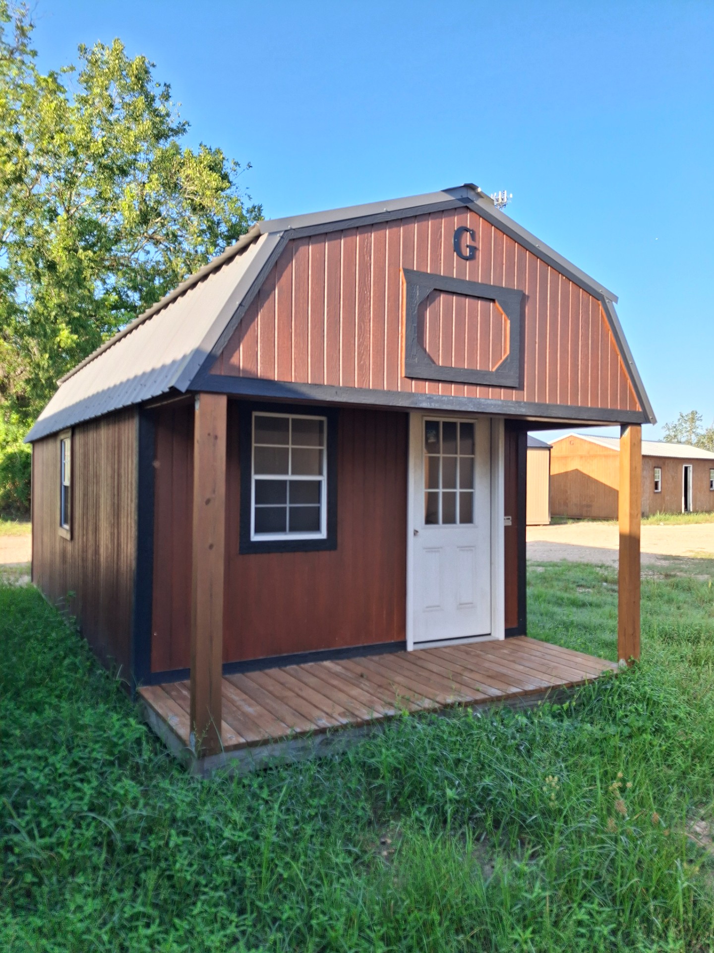 12x24 Lofted Barn Cabin at Kirbyville Lot - Essex Bros
